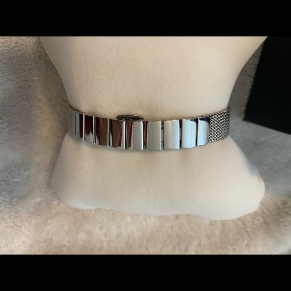 Gucci women’s Diamantissima watch - Picture 4 of 6